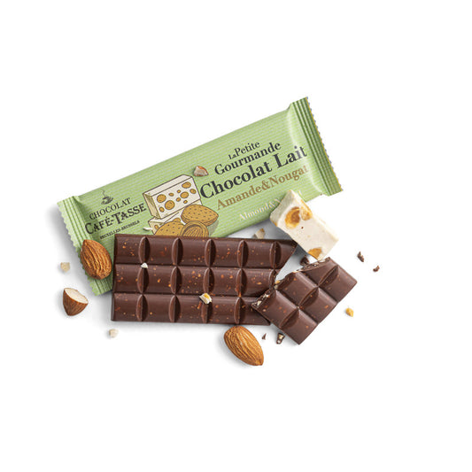 la Petite Gourmande Lait Amandes et Nougat Café Tasse